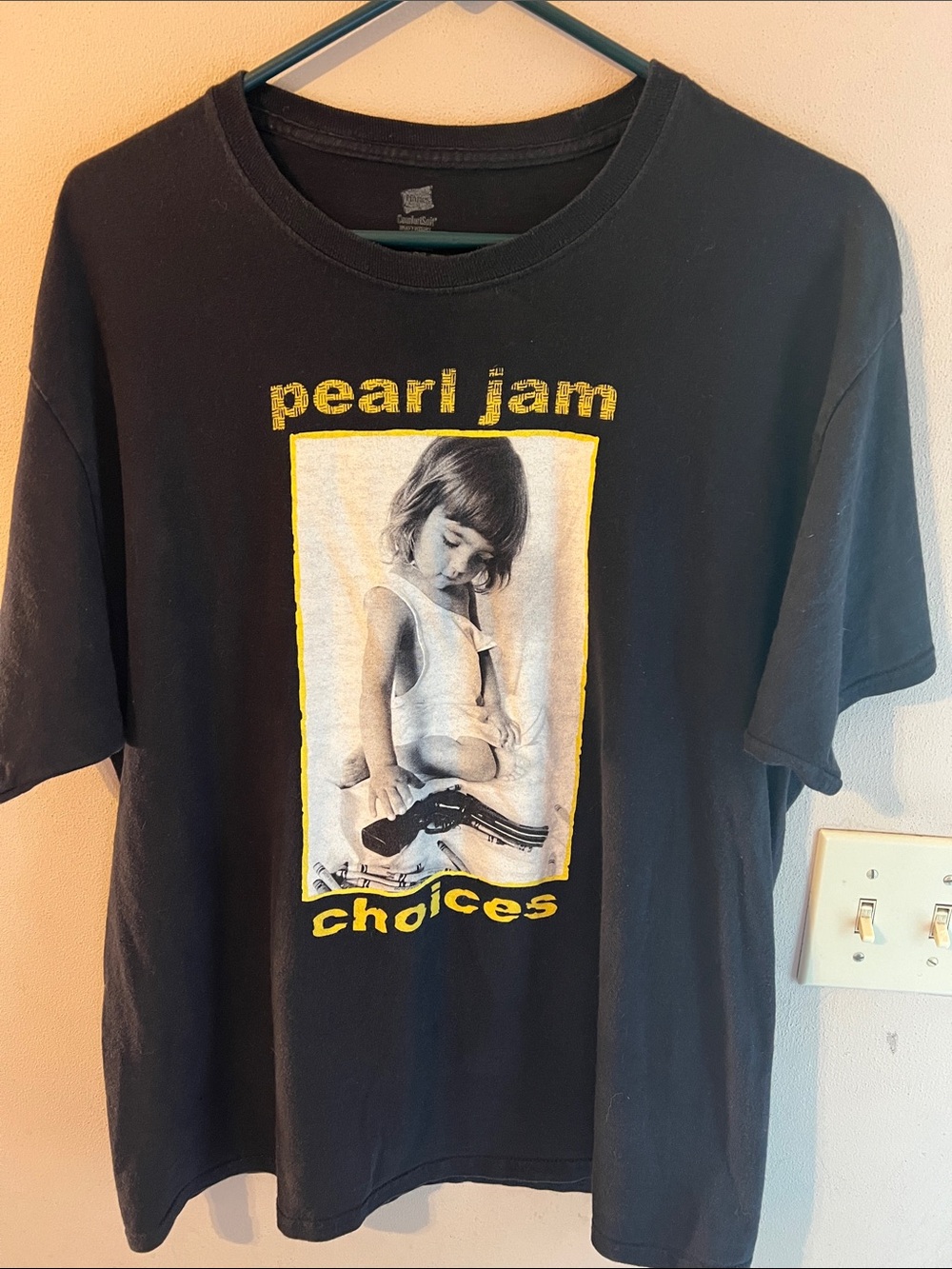 VINTAGE 2002 PEARL JAM CHOICES 9 OUT OF 10 KIDS PREFER CRAYONS TEE BLACK SIZE L